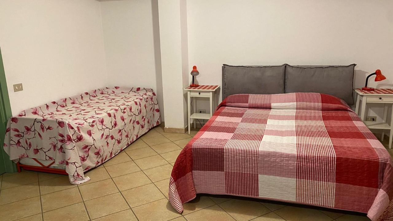 Al Vecchio Pero Villa La Morra Exterior foto