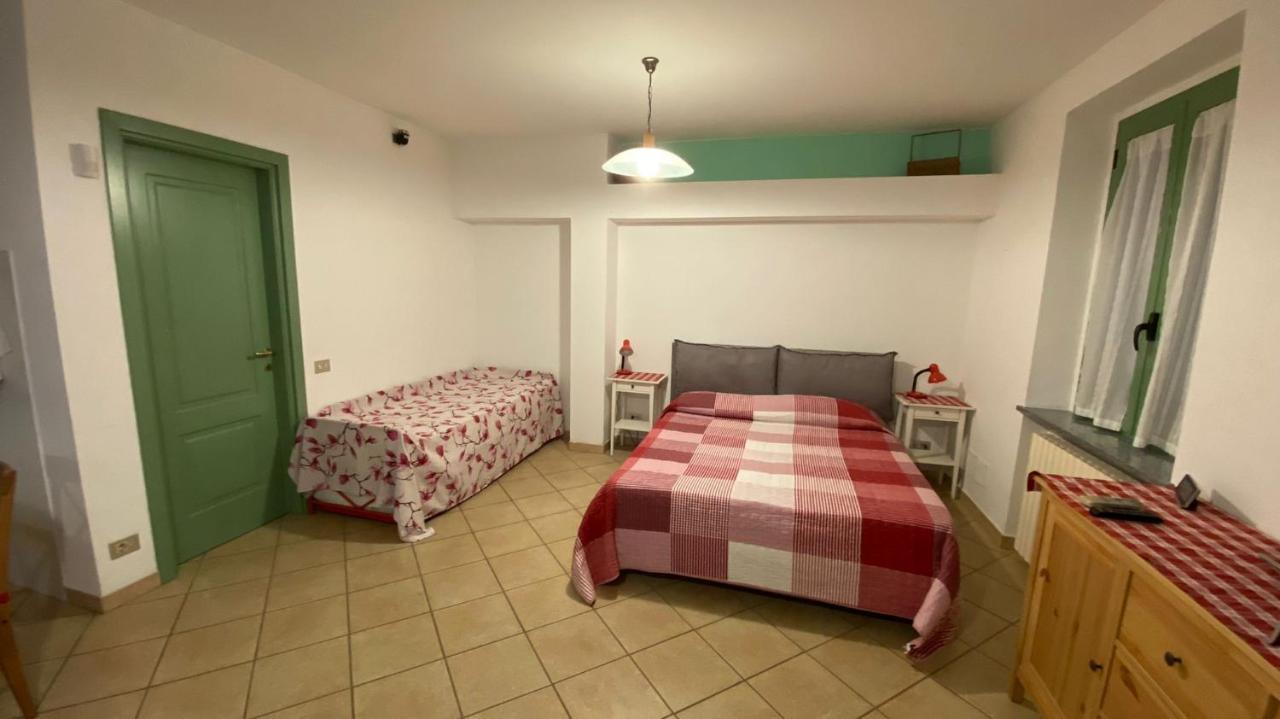 Al Vecchio Pero Villa La Morra Exterior foto
