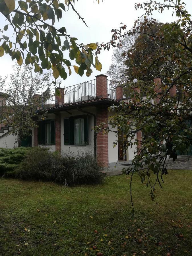 Al Vecchio Pero Villa La Morra Exterior foto